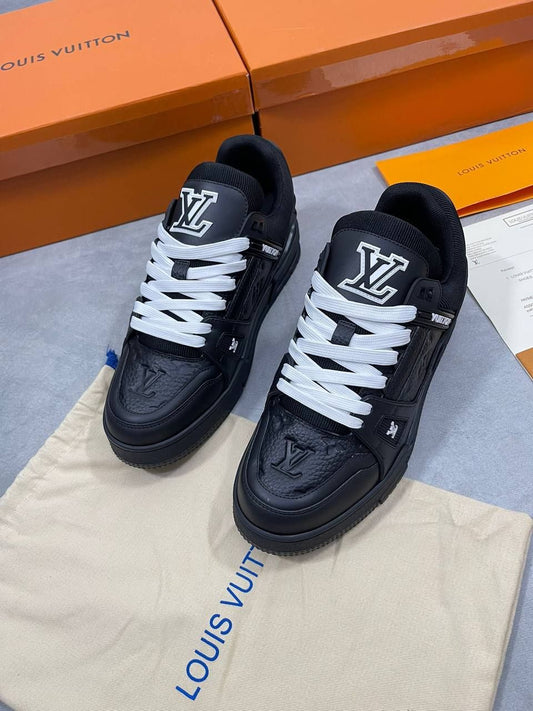 Louis Vuitton Men's Designer LV Sneakers Fake Rep AAA Sale UK	Man First Copy Reps Sneaker Men Cheap Price Trainer Mens 1st Copies Sports Shoes 1 to 1 Brand Logo Luxury Replica Sneakers 1:1 Casual Fakes Shoe Boys Duplicate Black White