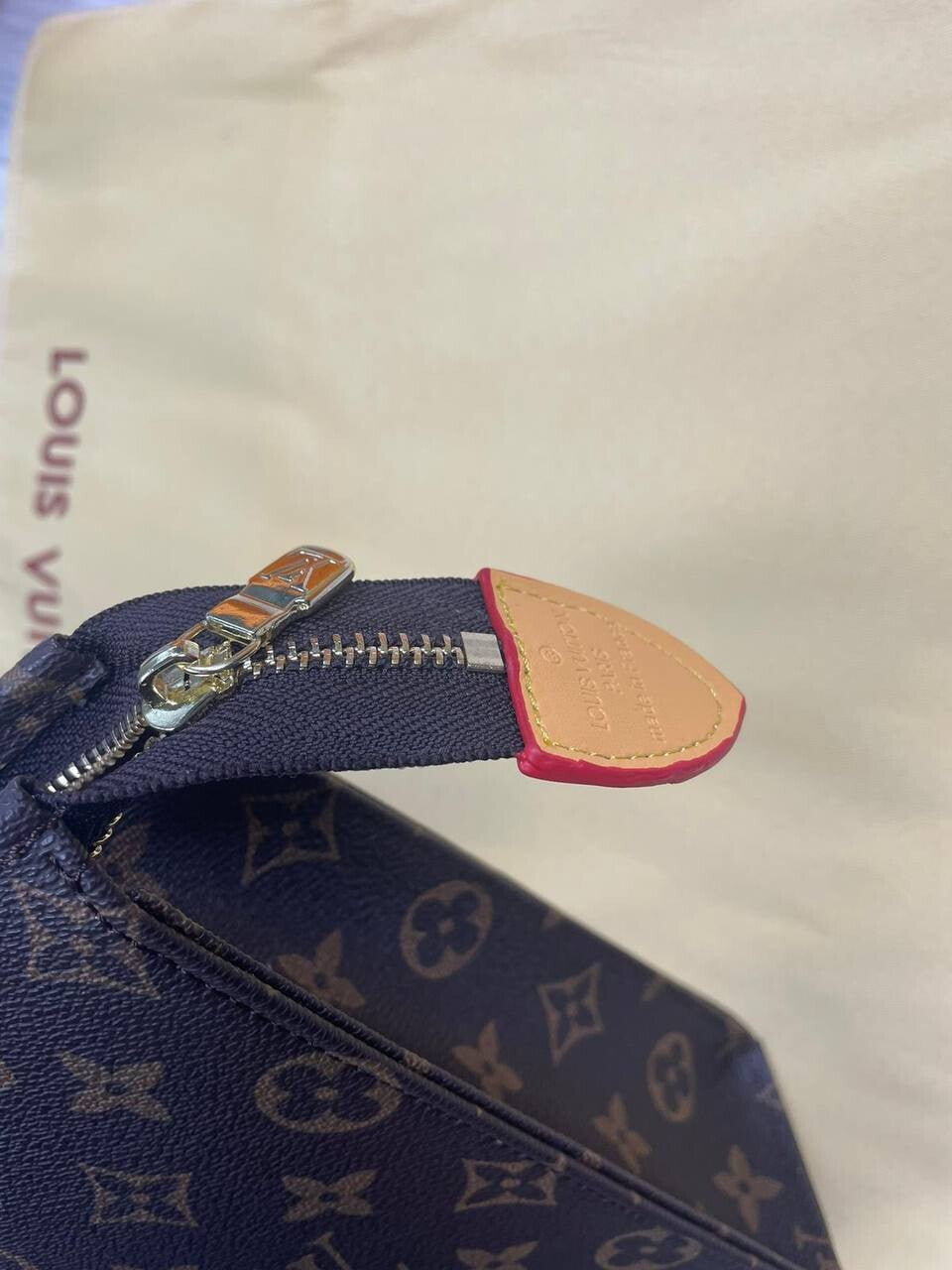 Louis Vuitton Women's LV Damier Mini Clutch Bag