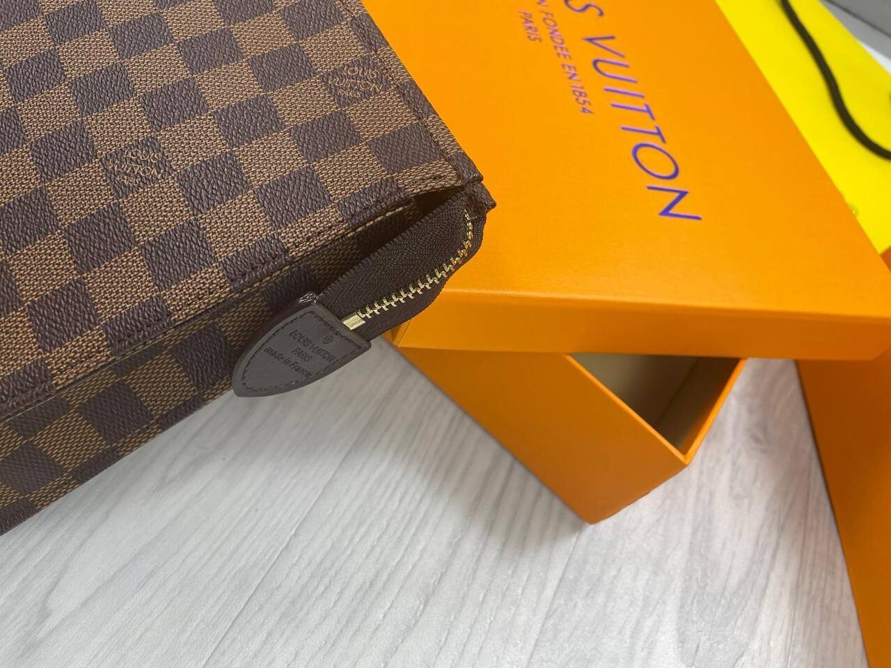 Louis Vuitton Women's LV Damier Mini Clutch Bag