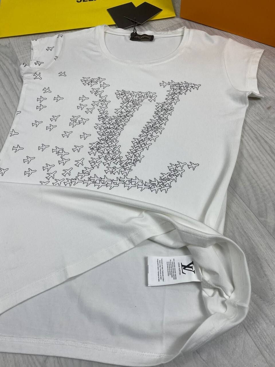 LV Ladies T-Shirts 2 Colors Black & White