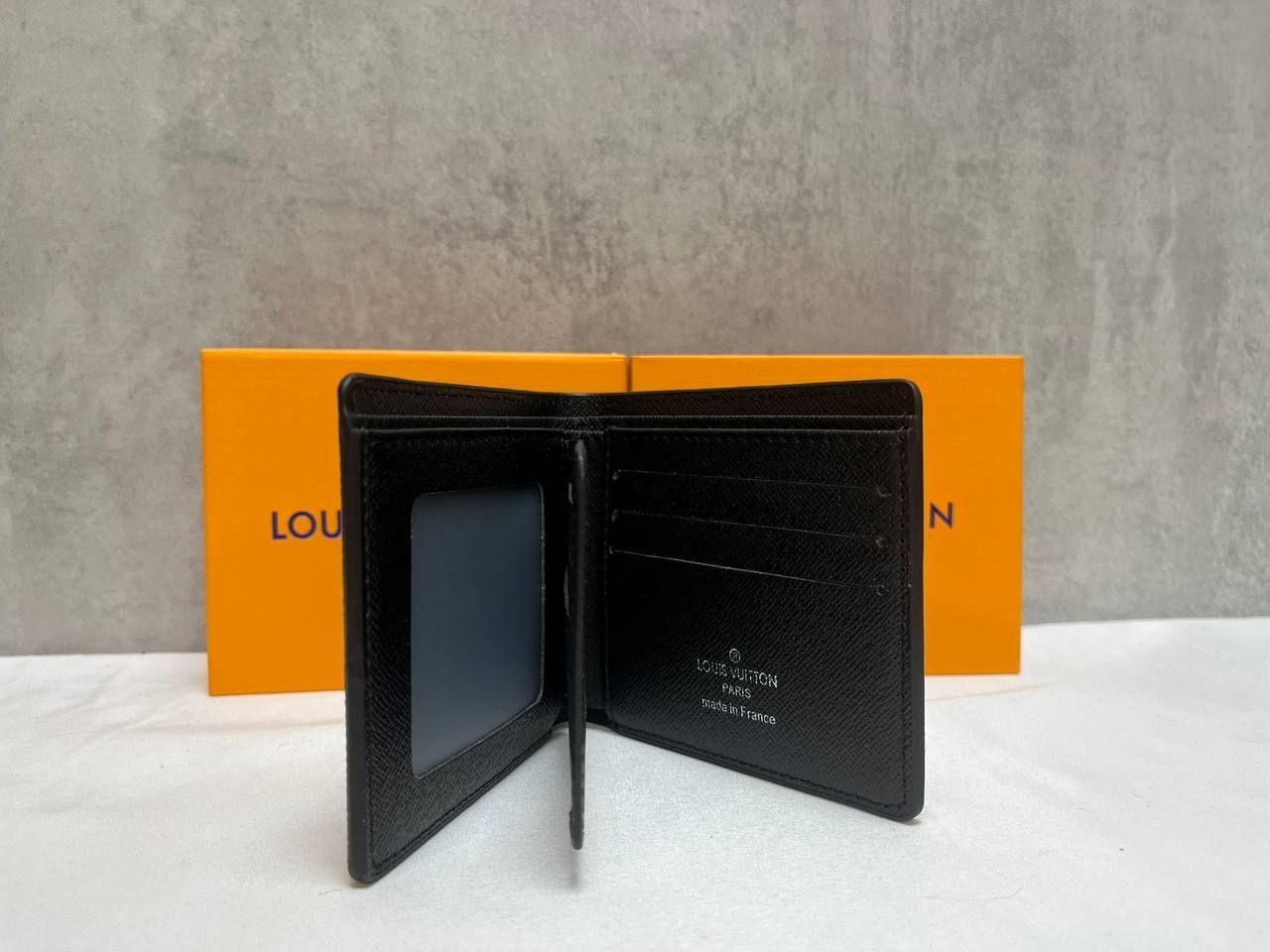 Louis Vuitton Men's Leather Wallet