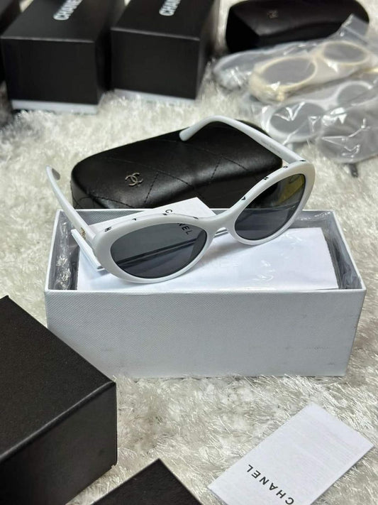 Chanel Cat Eye Vintage Lunettes White Frame Sunglasses