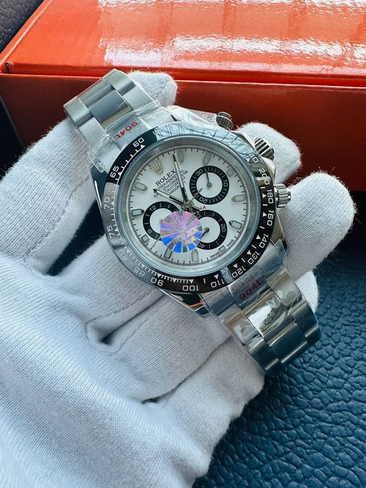 Rolex Oyster Perpetual Cosmograph Daytona White Dial & Silver Chain Strap Men's Watch